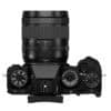 Fujifilm X-T5 Kamera mit XF16-50mm F2.8-4.8 R KM WR Objektiv schwarz.