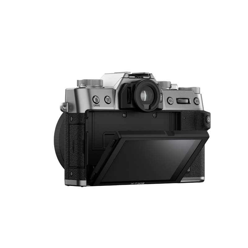 Fujifilm X-T30 III Gehäuse in Silber vor weißem Hintergrund.